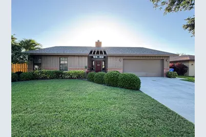 1916 38th Street W, Bradenton, FL 34205 - Photo 1