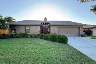 1916 38th St W, Bradenton, FL 34205 - Photo 1