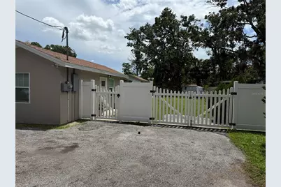 8710 Mayflower Road, Tampa, FL 33615 - Photo 1