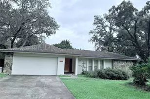6622 Glencoe Dr, Temple Terrace, FL 33617 - Photo 1