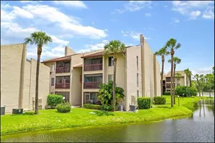 8602 Champlain Ct, Tampa, FL 33614 - Photo 1