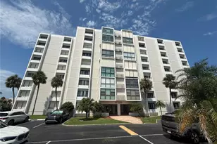 855 Bayway Blvd, Clearwater Beach, FL 33767 - Photo 1