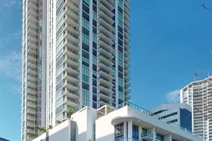 301 1st St S, Saint Petersburg, FL 33701 - Photo 1