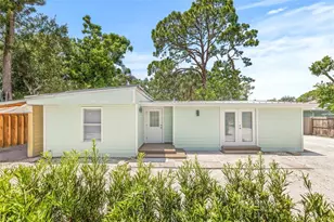 2856 W Rainbow Cir, Sarasota, FL 34231 - Photo 1