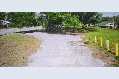 38424 South Avenue, Zephyrhills, FL 33542 - Photo 1