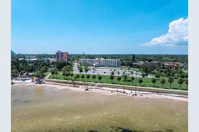 1200 N Shore Drive NE #105, Saint Petersburg, FL 33701 - Photo 1