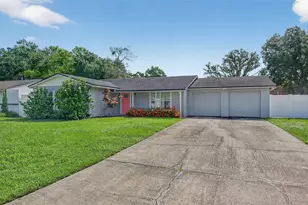 18303 Dolly Brook Ln, Lutz, FL 33549 - Photo 1