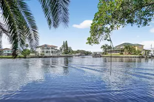 330 90th Ave NE, Saint Petersburg, FL 33702 - Photo 1