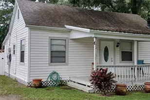 7102 33rd St N, Saint Petersburg, FL 33702 - Photo 1