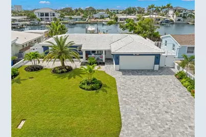 7924 1st Avenue S, Saint Petersburg, FL 33707 - Photo 1