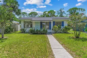 754 71st Ave N, Saint Petersburg, FL 33702 - Photo 1