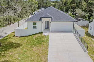 8425 N 16th St, Tampa, FL 33604 - Photo 1