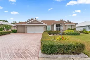 2112 Platinum Dr, Sun City Center, FL 33573 - Photo 1