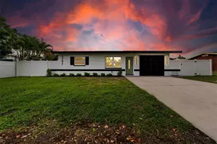 5297 68th Way N, Saint Petersburg, FL 33709 - Photo 1