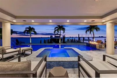 5907 Bayview Circle S, Gulfport, FL 33707 - Photo 1