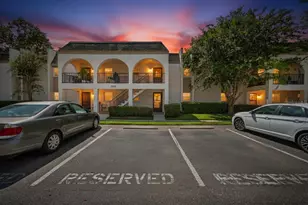 704 Oakgrove Dr, Brandon, FL 33510 - Photo 1