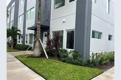873 6th Avenue S, Saint Petersburg, FL 33701 - Photo 1