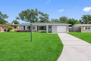 237 Mineola Dr E, Belleair Bluffs, FL 33770 - Photo 1