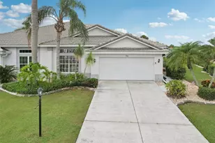 736 Fairway Ridge Ct, Sun City Center, FL 33573 - Photo 1