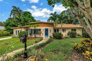 525 Villa Grande Ave S, Saint Petersburg, FL 33707 - Photo 1