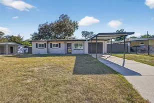 806 W 114th Ave, Tampa, FL 33612 - Photo 1