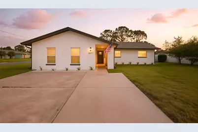 6437 31st Terrace N, Saint Petersburg, FL 33710 - Photo 1