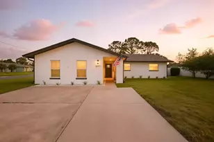 6437 31st Terrace N, Saint Petersburg, FL 33710 - Photo 1