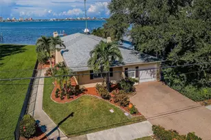 1748 Sunset Dr, Clearwater, FL 33755 - Photo 1