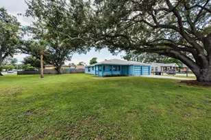 2326 28th St N, Saint Petersburg, FL 33713 - Photo 1