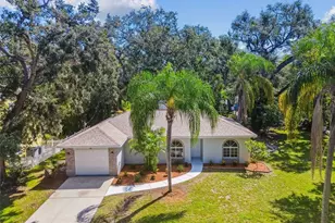 118 29th St NW, Bradenton, FL 34205 - Photo 1