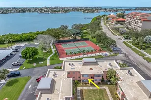 1150 Rue Des Reines, South Pasadena, FL 33707 - Photo 1