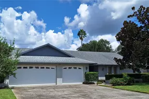 2718 Redford Ct E, Clearwater, FL 33761 - Photo 1