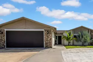 12645 97th St, Largo, FL 33773 - Photo 1