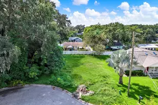 1101 W Dixie St, Plant City, FL 33563 - Photo 1