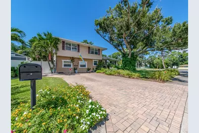 7796 132nd Way, Seminole, FL 33776 - Photo 1