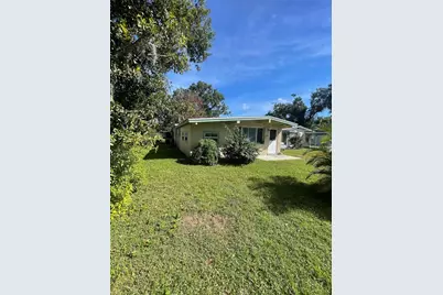 810 W Ball Street, Plant City, FL 33563 - Photo 1