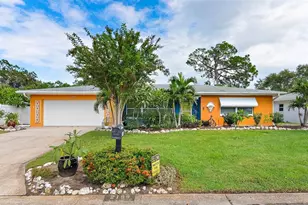 2199 Sunset Cir, Largo, FL 33774 - Photo 1