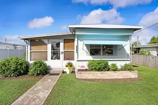 5241 Bolton Dr, Zephyrhills, FL 33542 - Photo 1