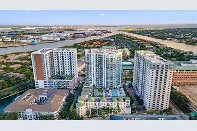 450 Knights Run Avenue #414, Tampa, FL 33602 - Photo 1