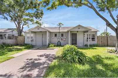 2734 50th Avenue N, Saint Petersburg, FL 33714 - Photo 1