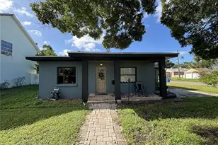 240 81st Ave N, Saint Petersburg, FL 33702 - Photo 1