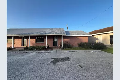 1905 W Baker Street #B, Plant City, FL 33563 - Photo 1