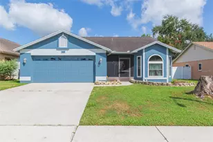 607 Sand Ridge Dr, Valrico, FL 33594 - Photo 1