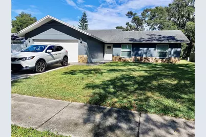 1020 Redbud Circle, Plant City, FL 33563 - Photo 1