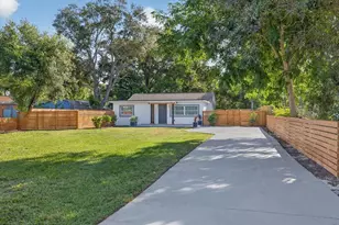 4645 80th St N, Saint Petersburg, FL 33709 - Photo 1
