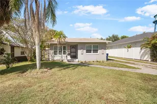 545 12th Ave N, Saint Petersburg, FL 33701 - Photo 1