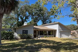 9880 W Bay St, Seminole, FL 33776 - Photo 1