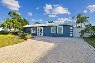 8708 Thornwood Ln, Tampa, FL 33615 - Photo 1