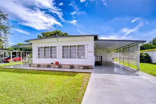 37930 Date Palm Dr, Zephyrhills, FL 33542 - Photo 1