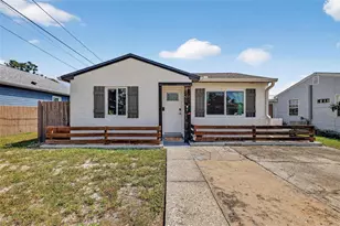 1324 40th St S, Saint Petersburg, FL 33711 - Photo 1
